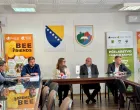 Potpisivanje ugovora sa deset pčelara u Travniku/