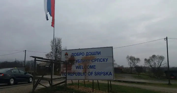 Uništena zastava RS-a/Prijedor24h/