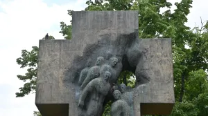 Spomenik "Za krst časni" je sol na ranu žrtvama/Andrej Bjeloš