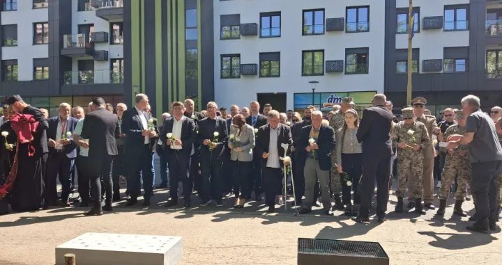 Delegacija iz RS-a, Tuzlanska kolona, obilježavanje u Tuzli/Rtrs