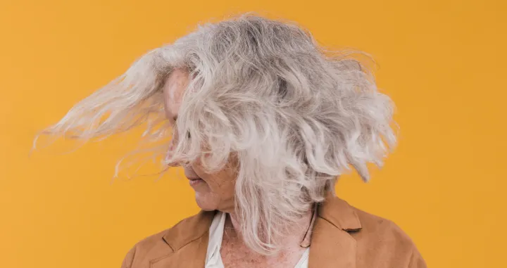 Otarasite se sijede kose uz pomoć ove jednostavne metode/Freepik