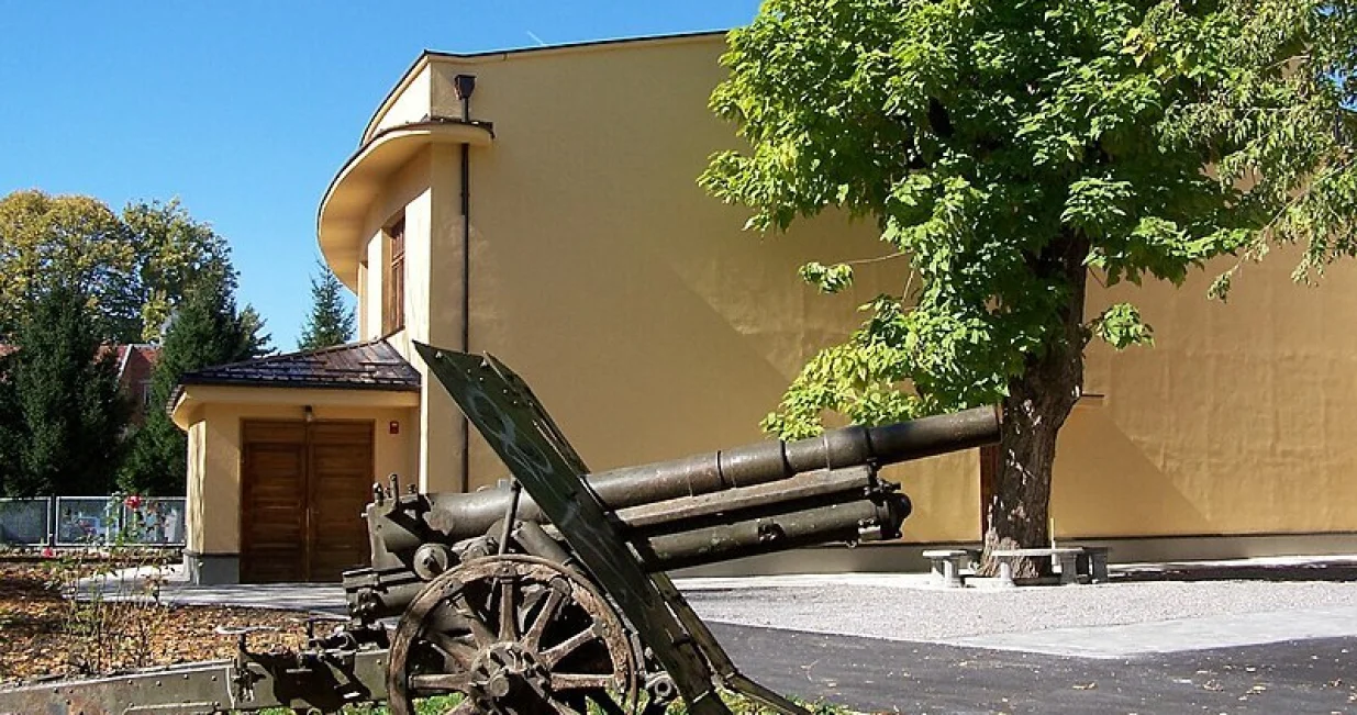 Muzej u Bihacu, zgrada zasjedanja Avnoja/