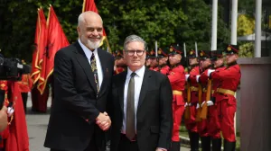 TIRANA, ALBANIJA - 15. MAJ 2025.Premijer Velike Britanije Keir Starmer izjavio je da je Albanija snažan saveznik NATO-a i da će zajedno raditi na proizvodnji i prodaji vojnih vozila.Starmer boravi u zvaničnoj posjeti Albaniji, gdje se sastao s albanskim predsjednikom Bajramom Begajem, a svečani prijem upriličio mu je u Tirani premijer Edi Rama. (Olsi Shehu - Anadolu Agency)/