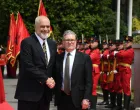 TIRANA, ALBANIJA - 15. MAJ 2025.Premijer Velike Britanije Keir Starmer izjavio je da je Albanija snažan saveznik NATO-a i da će zajedno raditi na proizvodnji i prodaji vojnih vozila.Starmer boravi u zvaničnoj posjeti Albaniji, gdje se sastao s albanskim predsjednikom Bajramom Begajem, a svečani prijem upriličio mu je u Tirani premijer Edi Rama. (Olsi Shehu - Anadolu Agency)/
