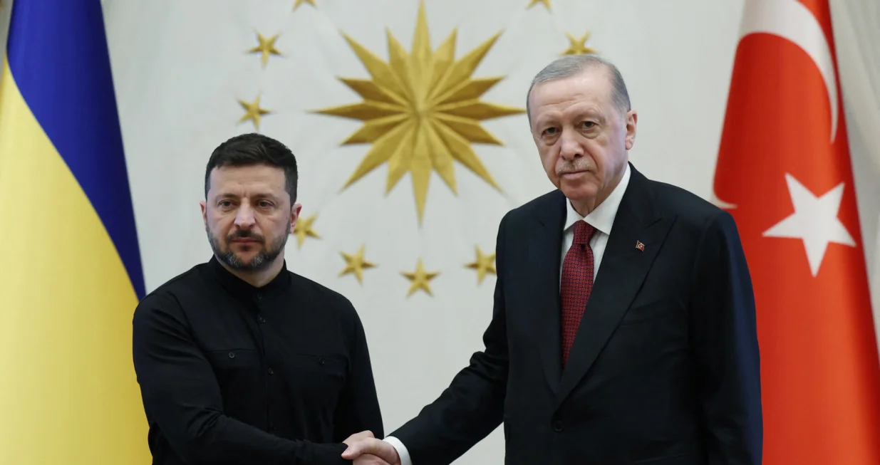 Turkey's President Tayyip Erdogan meets with Ukrainian President Volodymyr Zelenskiy at the Presidential Palace in Ankara, Turkey, May 15, 2025. Mustafa Kamaci/Turkish Presidential Press Office/Handout via REUTERS THIS IMAGE HAS BEEN SUPPLIED BY A THIRD PARTY. NO RESALES. NO ARCHIVES/Mustafa Kamaci/ppo