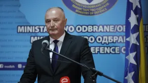 Pres-konferencija ministra odbrane Bosne i Hercegovine Zukana Heleza u vezi s događajem obilježavanja godišnjice 3. pješadijskog (Republika Srpska) puka Oružanih snaga BiH/Senad Gubelić