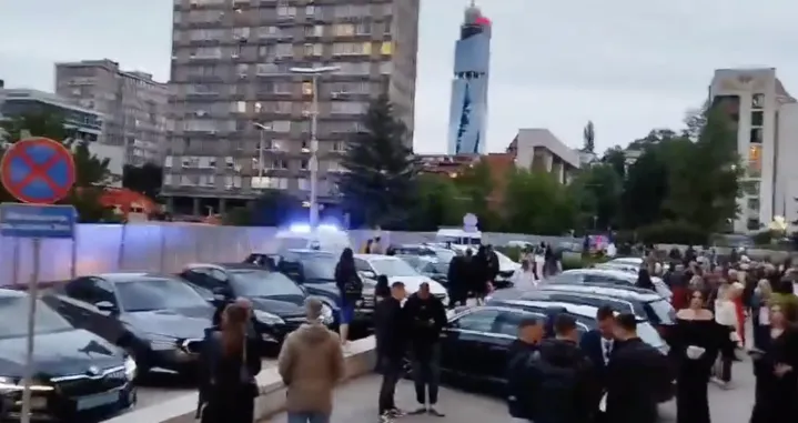 Na mjesto događaja je stigla i Hitna pomoć/Screenshot