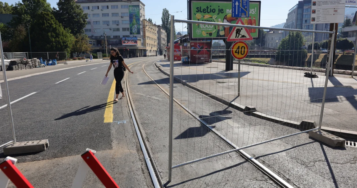 Radovi skenderija obala gužva saobraćajna policija/Senad Gubelić