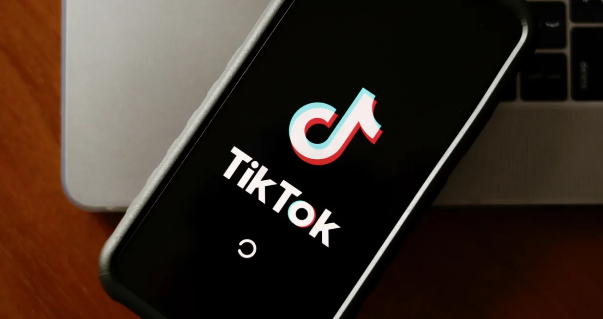 epa10351125 The Tiktok application logo is pictured on a smartphone in Taipei, Taiwan, 06 December 2022. On 02 December, the The US Federal Bureau of Investigation (FBI) warned about Tiktok, that it presents national security concerns in regards to the integrity of the application's algorithm. On 05 December, a Ministry of Digital Affairs (MODA) official announced that the application have been deemed to be 'harmful product against national information security.' EPA/RITCHIE B. TONGO/Ritchie B. Tongo