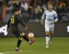 epa10416249 Lionel Messi of PSG in action against Cristiano Ronaldo of Riyadh XI during the friendly soccer match between the Riyadh XI and Paris Saint-Germain, in Riyadh, Saudi Arabia, 19 January 2023. The Riyadh XI consists of players from Saudi clubs Al-Nassr and Al Hilal, both based in Riyadh, the capital of Saudi Arabia. EPA-EFE/STR