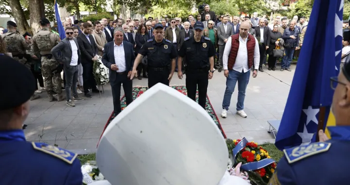 Obilježena 33. godišnjica postrojavanja Prve brigade policije Stari Grad/Fena/Fena