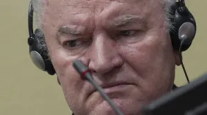 epa09255123 Former Bosnian Serb military chief Ratko Mladic sits in the court room in The Hague, Netherlands, 08 June 2021. The United Nations court will delivers its verdict in the appeal of Mladic against his convictions for genocide and other crimes and his life sentence for masterminding atrocities throughout the Bosnian war. EPA/PETER DEJONG/POOL/Peter Dejong/Pool