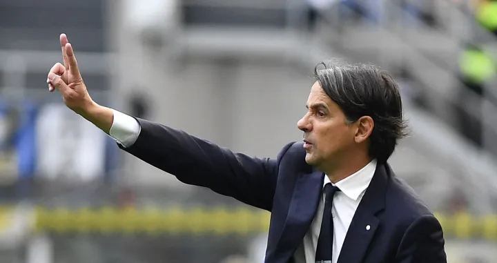 Soccer Football - Serie A - Inter Milan v AS Roma - San Siro, Milan, Italy - April 27, 2025 Inter Milan coach Simone Inzaghi reacts REUTERS/Massimo Pinca