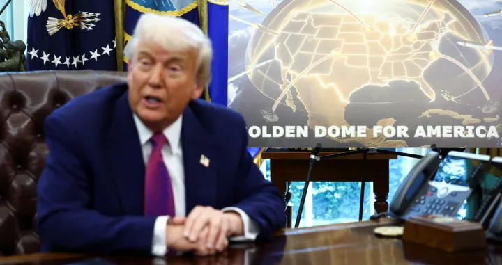 U.S. President Donald Trump makes an announcement regarding the Golden Dome missile defense shield in the Oval Office of the White House in Washington, D.C., U.S., May 20, 2025. REUTERS/Kevin Lamarque/Kevin Lamarque