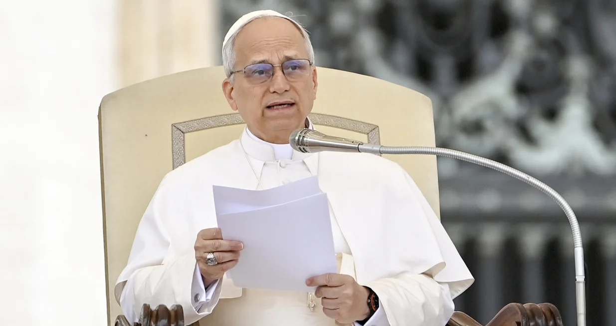 VATIKAN - Papa Lava XIV na njegovoj prvoj generalnoj audijenciji na Trgu Svetog Petra u Vatikanu, 21. maja 2025. godine. (isabella Bonotto - Anadolu Agency)/