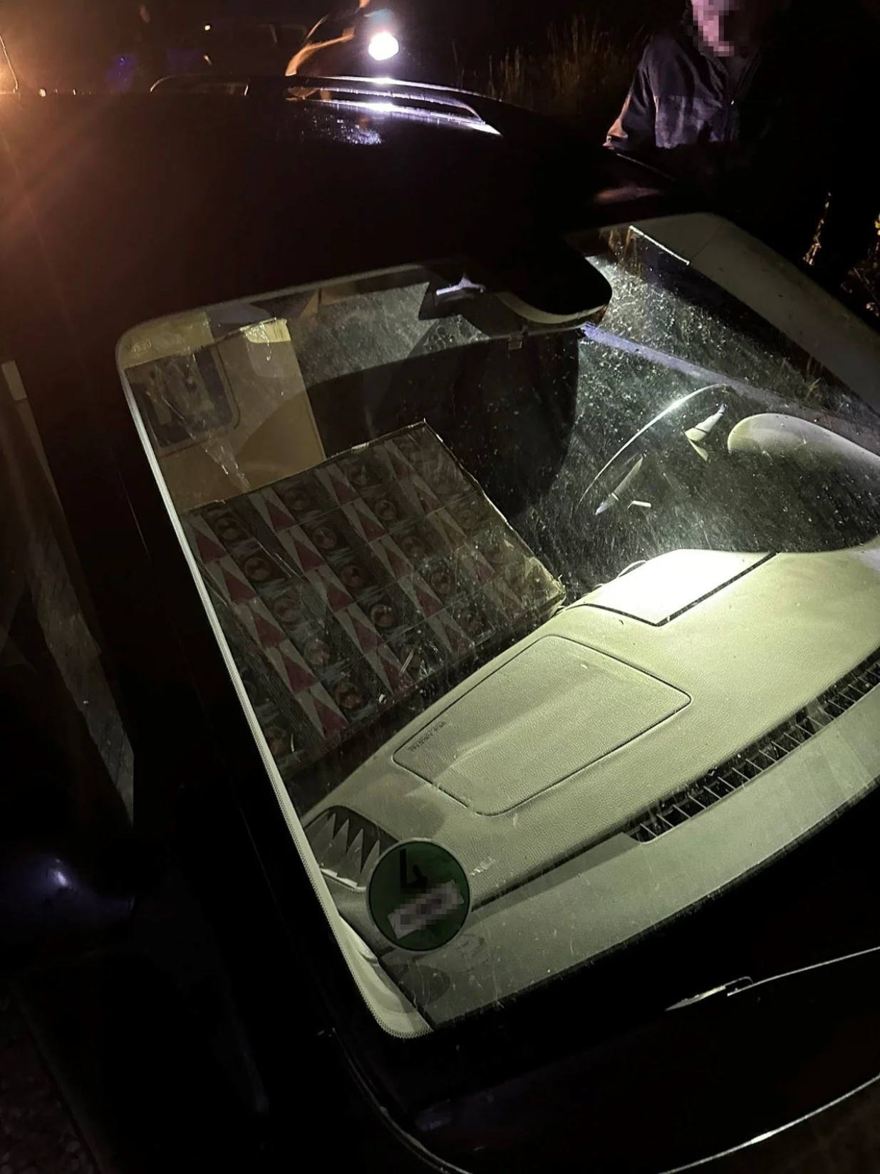 Pripadnici Granične policije BiH zaplijenili 12.420 kutija cigareta na području Bijeljine//