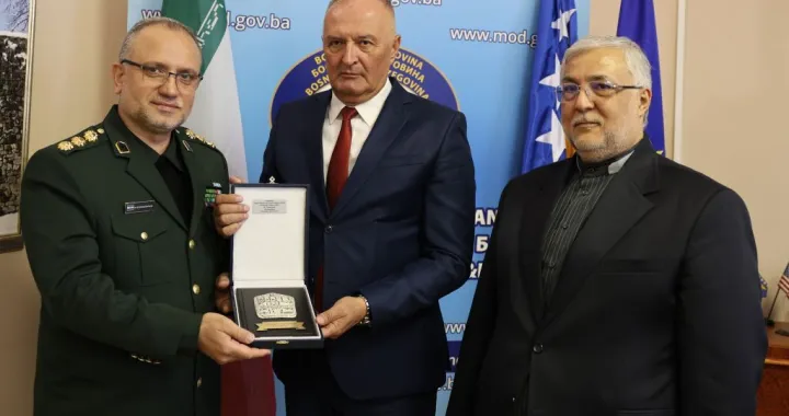 Iranski veleposlanik/