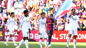 Soccer Football - LaLiga - FC Barcelona v Real Madrid - Estadi Olimpic Lluis Companys, Barcelona, Spain - May 11, 2025 Real Madrid's Jude Bellingham, Luka Modric and Endrick look dejected during the match REUTERS/Albert Gea