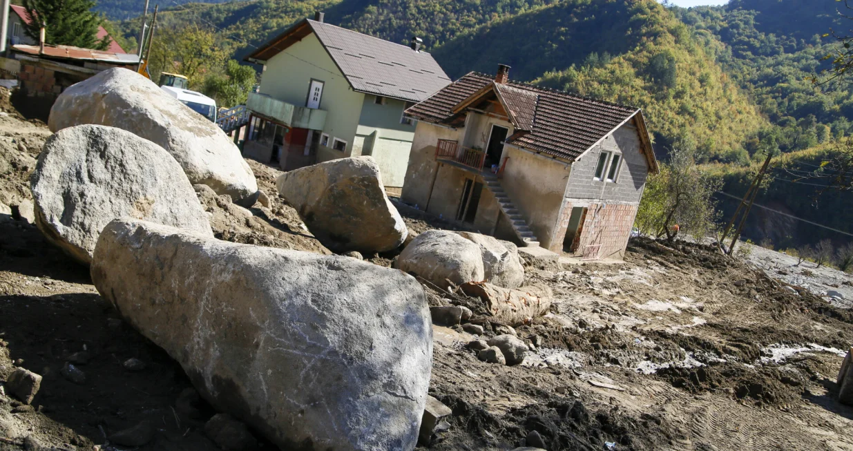 Selo Zlate stanje/Damir Deljo