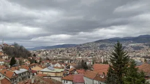 Oblačno vrijeme panorama Sarajeva/Damir Deljo