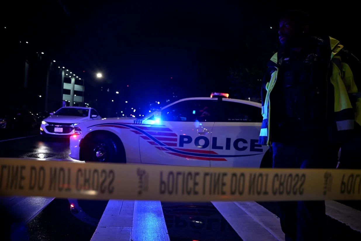 Dvoje zaposlenika Ambasade Izraela smrtno je stradalo u pucnjavi ispred Jevrejskog muzeja u centru Washingtona kasno u srijedu, potvrdile su američke vlasti, nazvavši incident mogućim činom antisemitskog terorizma/Celal Güneş