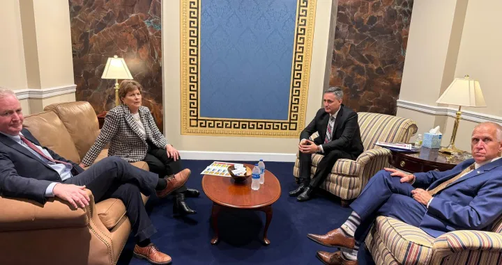 Bećirović sa senatorima Jeanne Shaheen, Chrisom Van Hollenom i Thomom Tillisom/Kabinet ćlana Predsjedništva Bih 