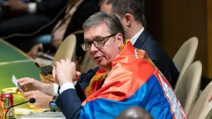 Aleksandar Vučić u UN-u, zastava srbije/