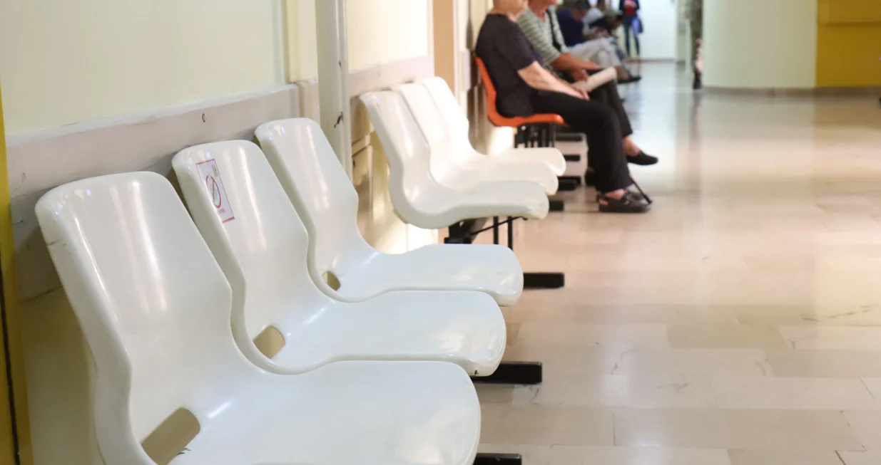 Dom zdravlja Centar čekaonica specijalistički/Senad Gubelić