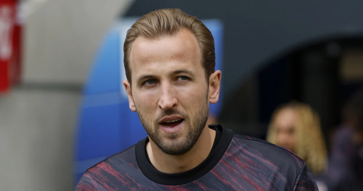 Soccer Football - Bundesliga - TSG 1899 Hoffenheim v Bayern Munich - PreZero Arena, Sinsheim, Germany - May 17, 2025 Bayern Munich's Harry Kane before the match REUTERS/Heiko Becker DFL REGULATIONS PROHIBIT ANY USE OF PHOTOGRAPHS AS IMAGE SEQUENCES AND/OR QUASI-VIDEO.