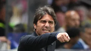 Soccer Football - Serie A - Parma v Napoli - Stadio Ennio Tardini, Parma, Italy - May 18, 2025 Napoli coach Antonio Conte REUTERS/Alberto Lingria