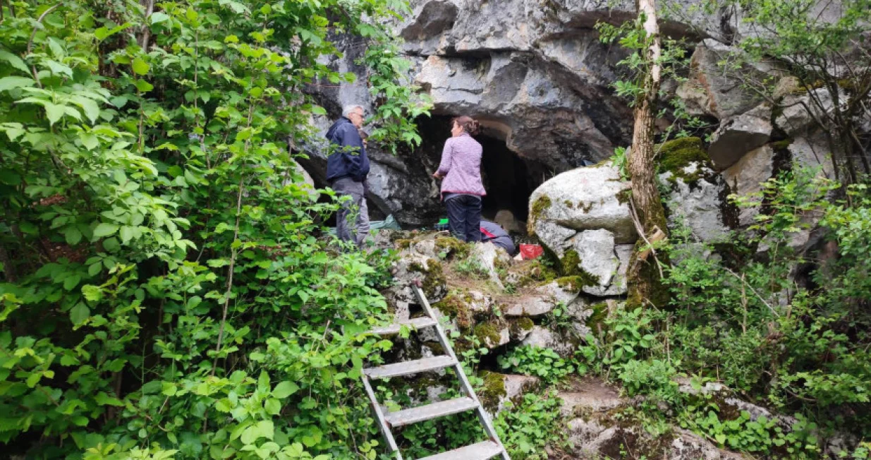 ružina pećina, gacko/