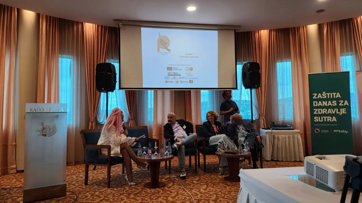 Dvodnevna regionalna konferencija "Zajedno" koju u Sarajevu organizuje Udruženje oboljelih i liječenih od karcinoma dojke i ginekoloških karcinoma "Renesansa" okupila je više od stotinu predstavnika zdravstvenih institucija, međunarodnih organizacija nevladinog i privatnog sektora, ali i onih koji svakodnevno vode borbu s dijagnozom karcinoma/