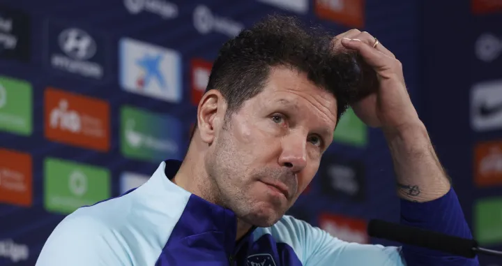 epa10380099 Atletico Madrid's head coach Diego Simeone addresses a press conference following the team's training session in Majadahonda, Madrid, Spain, 28 December 2022. Atletico Madrid will be facing Elche in a Spanish LaLiga soccer match on 29 December 2022. EPA/Juan Carlos Hidalgo