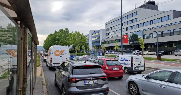 Gužva u saobraćaju, Sarajevo, saobraćaj/Oslobođenje