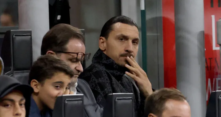 epa10288948 Milan's Zlatan Ibrahimovic reacts during the Italian Serie A soccer match between AC Milan and Spezia Calcio in Milan, Italy, 05 November 2022. EPA/MATTEO BAZZI