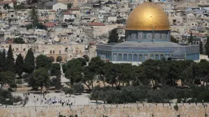 JERUSALEM - 26. MAJ: Više od 900 izraelskih doseljenika, uključujući članove Knesseta, upalo je u kompleks džamije Al-Aksa u okupiranom Istočnom Jerusalemu u ponedjeljak, obilježavajući godišnjicu izraelske okupacije grada (Gazi Samad - Anadolu Agency)/
