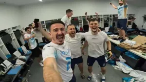 Stjepan Radeljić slavi titulu sa saigračima (FOTO: Screenshot)