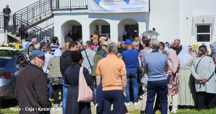 Sa obilježavanja 33.godišnjice zatvaranja logora Trnopolje/kozarac.eu/Picasa