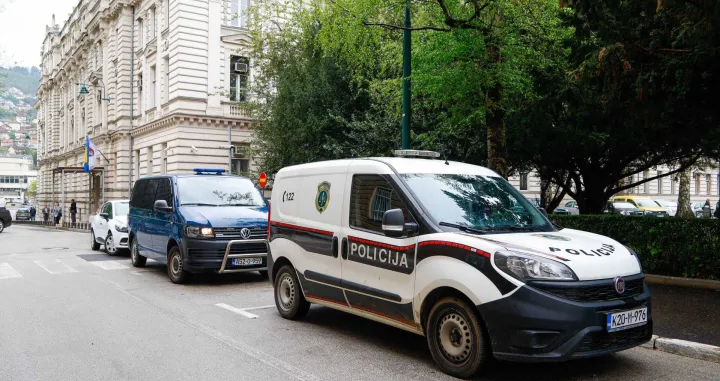 Akcija Koverta, policija, pretres, Vlada KS, Enda Pavić Pečenković, MUP KS, marica, kombi/Damir Deljo