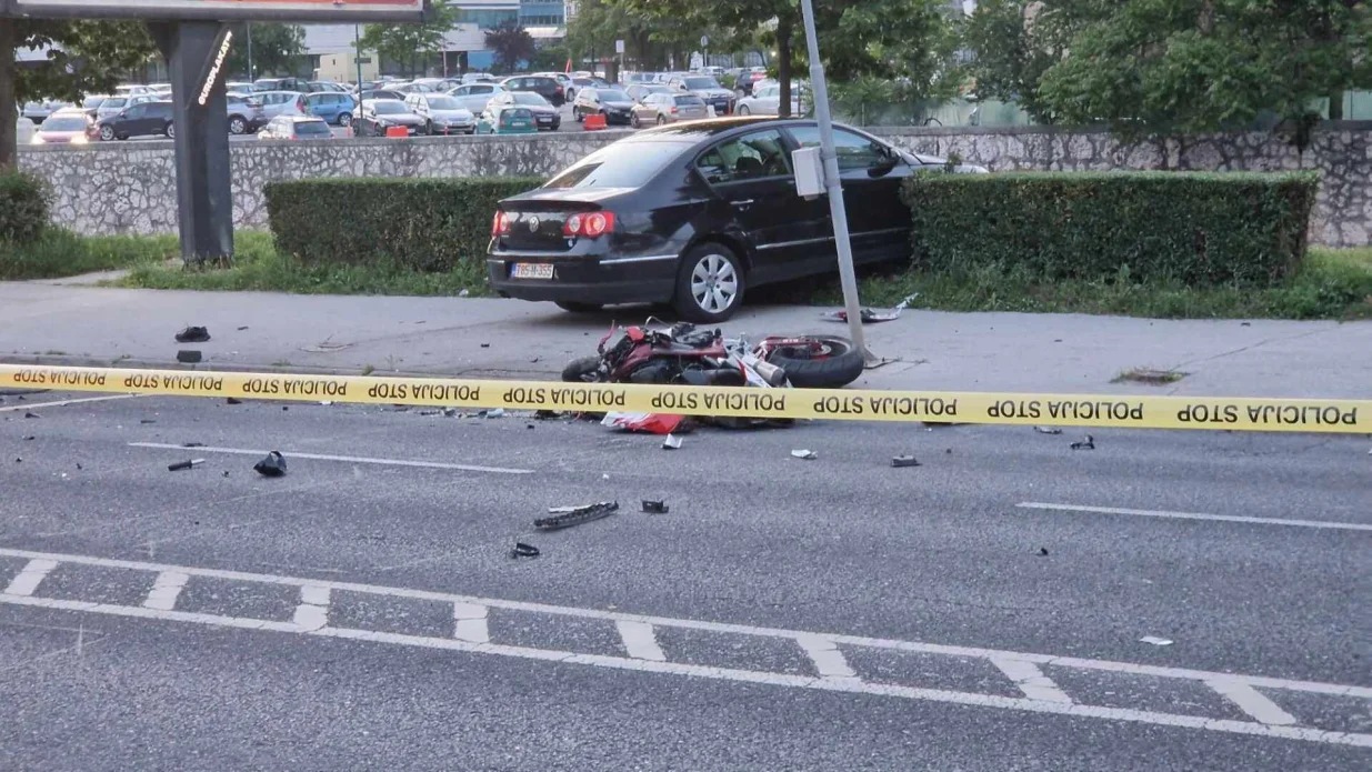 Policija je na mjestu nesreće/Sanel Konjhodžić