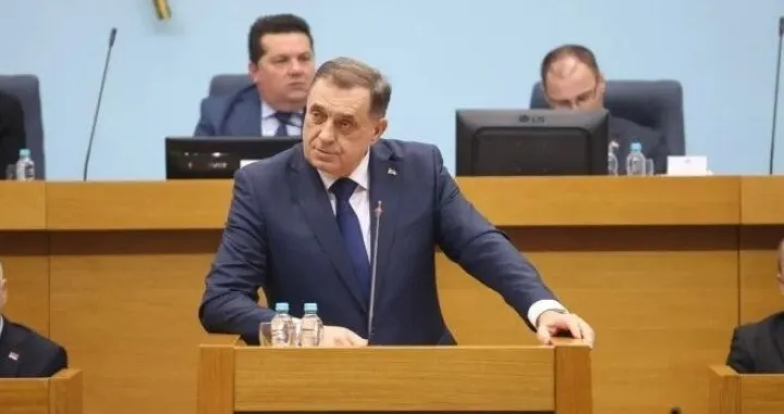 Dodik na sjednici NSRS-a/Rtrs