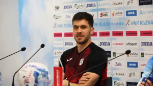 23.05.2025., Rijeka - Konferencija za medije trenera HNK Rijeke radomira Djalovica i kapetana Martina Zlomislica uoci zadnjeg kola i utakmice Rijeka - Slaven Belupo. Photo: Goran Kovacic/PIXSELL