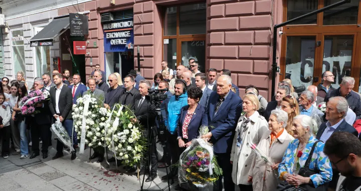 33. godišnjica od ubistva 26 građana Sarajeva u ulici Ferhadija//