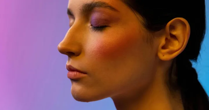 Nezaobilazan korak svakog zaokruženog makeup looka/Pexels