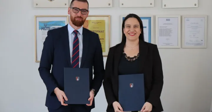 Benjamina Karić zgrada/