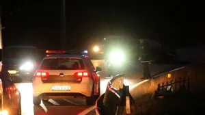 / policija noć uviđaj ilustracija/