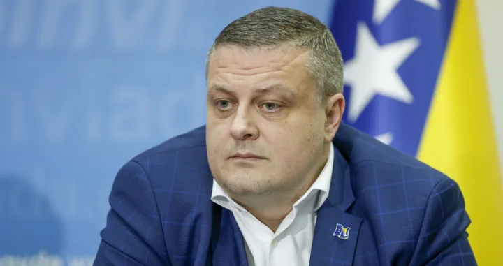 Press Vlada minimalne plate/Damir Deljo