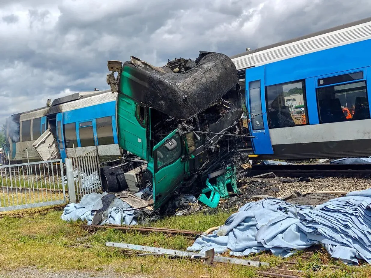 Sudar voz i kamion/X