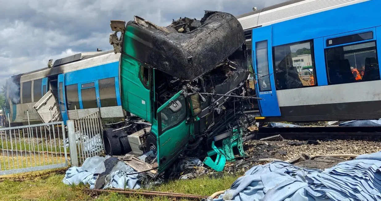 Sudar voz i kamion/X