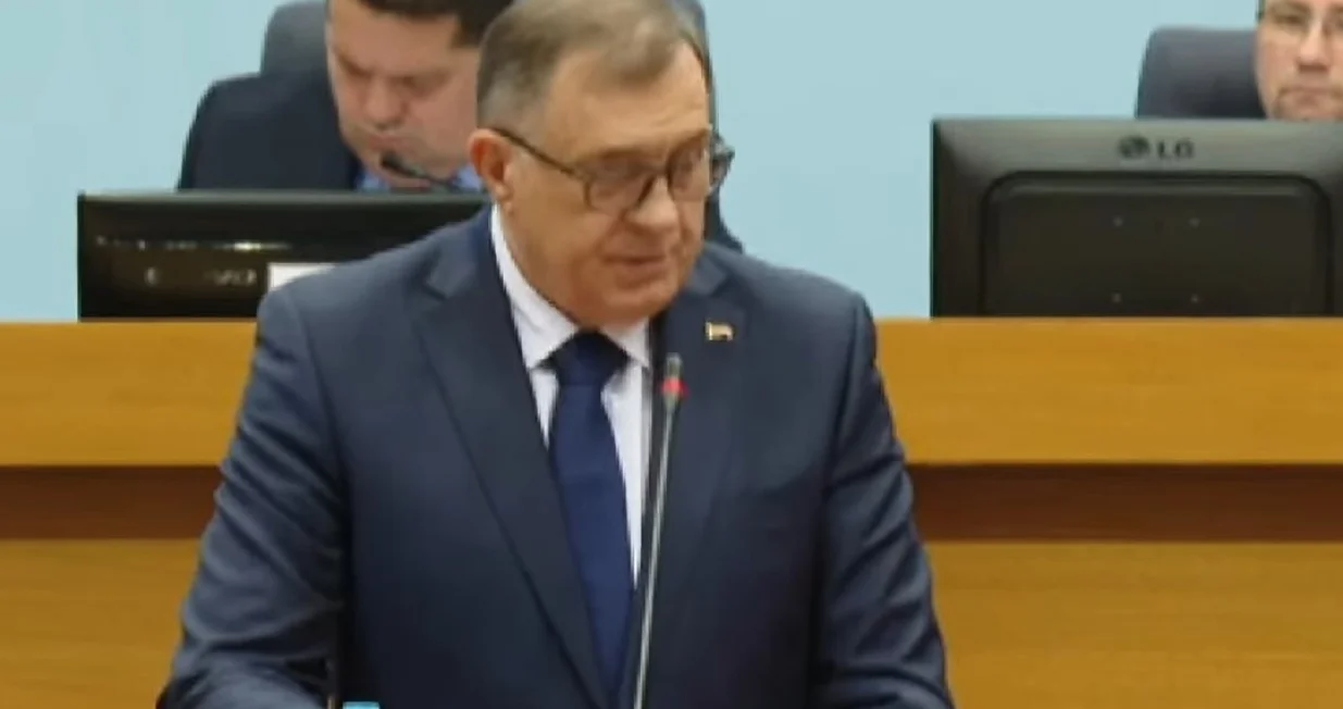 Dodik za govornicom/Screenshot/